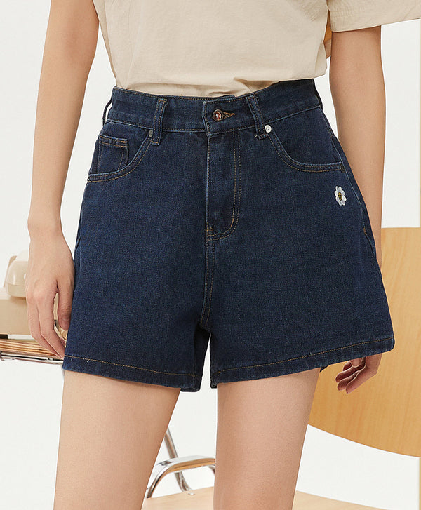 Smiling Every.wear Denim Shorts