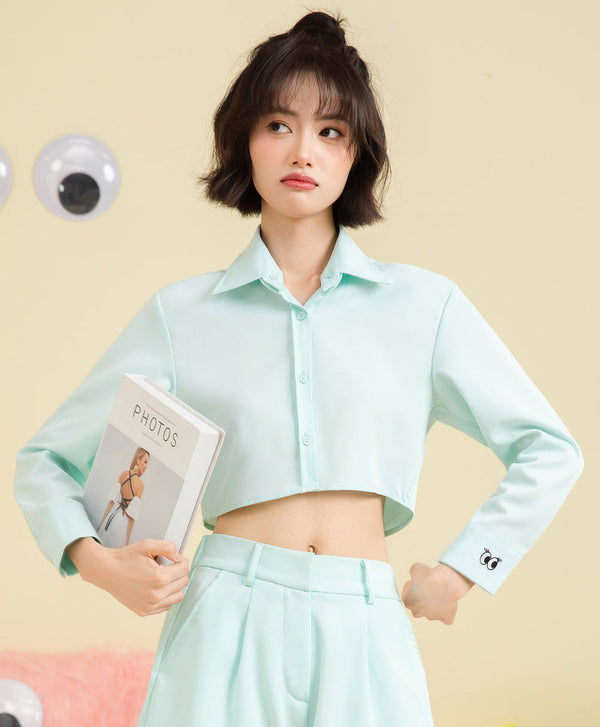 Peekaboo Convertible Collar Crop Shirt
