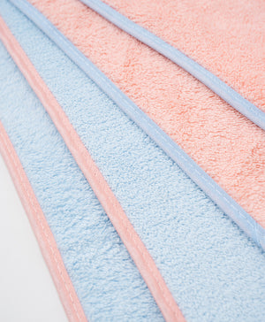 Meowndering Cookies Polyester Bath Towel (1pc)