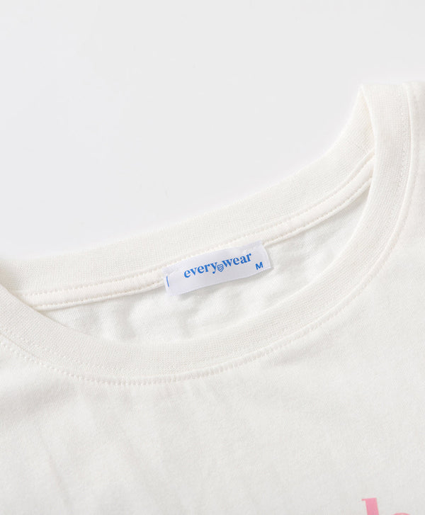 Chasing Dreams Relaxed Fit Crop Tee