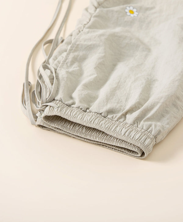 Smiling Every.wear Cargo Ribbon Bow Shorts