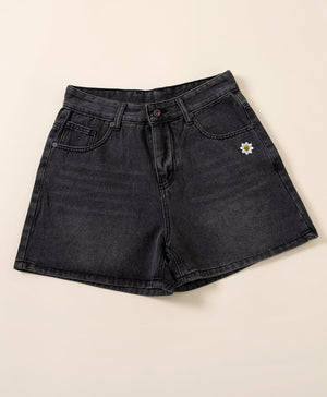 Smiling Every.wear Denim Shorts